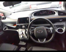 Toyota Sienta 2019