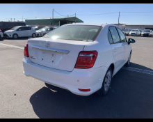 Toyota Corolla Axio 2017