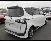 Toyota Sienta 2016