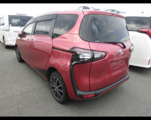 Toyota Sienta 2016