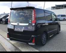 Toyota Noah 2014