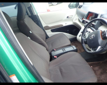 Toyota Sienta 2018