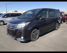 Toyota Noah 2014