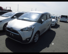 Toyota Sienta 2016