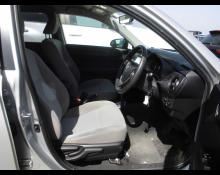 Toyota Corolla Axio 2016