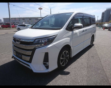 Toyota Noah 2018