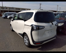 Toyota Sienta 2020