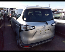 Toyota Sienta 2018