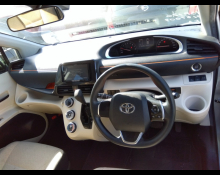 Toyota Sienta 2018