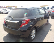 Toyota Vitz 2016