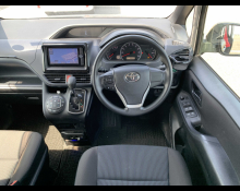 Toyota Noah 2014