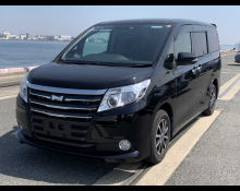 Toyota Noah 2014