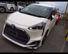 Toyota Sienta 2019