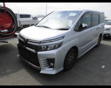 Toyota Voxy 2016
