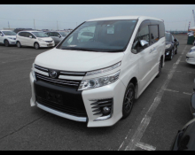 Toyota Voxy 2016