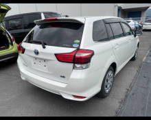 Toyota Corolla Fielder 2018