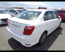 Toyota Corolla Axio 2016