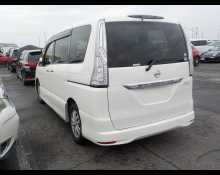 Nissan Serena 2016