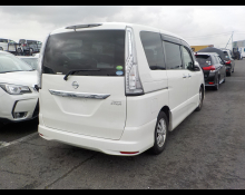 Nissan Serena 2016