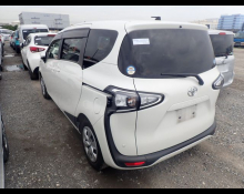Toyota Sienta 2021