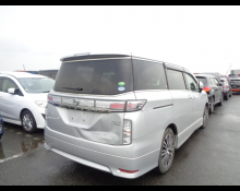 Nissan Elgrand 2016