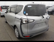 Toyota Sienta 2016