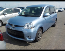 Toyota Sienta 2014