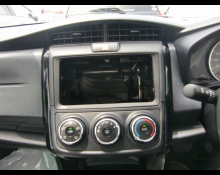 Toyota Corolla Axio 2016