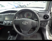 Toyota Corolla Axio 2016