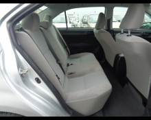 Toyota Corolla Axio 2016