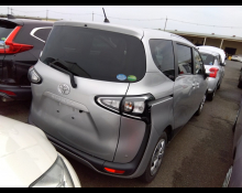 Toyota Sienta 2019