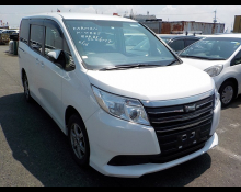 Toyota Noah 2016