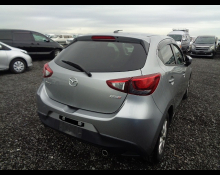 Mazda Demio 2016