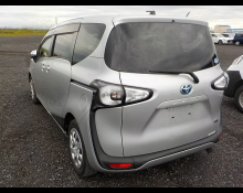 Toyota Sienta 2016