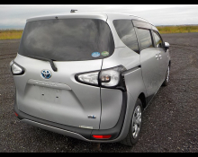 Toyota Sienta 2016
