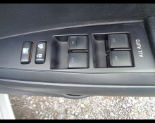 Toyota Corolla Axio 2016