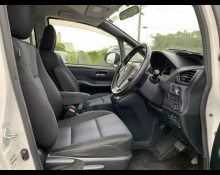 Toyota Voxy 2014