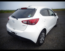 Mazda Demio 2016