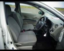 Daihatsu Mira e:S 2016