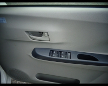 Daihatsu Mira e:S 2016