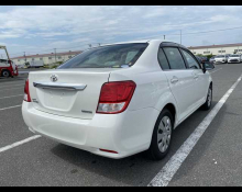 Toyota Corolla Axio 2014