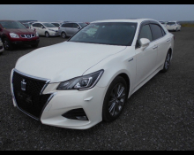 Toyota Crown Hybrid 2016