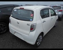 Daihatsu Mira e:S 2016