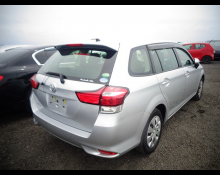 Toyota Corolla Fielder 2016