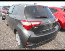 Toyota Vitz 2017