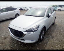 Mazda Mazda2 2021