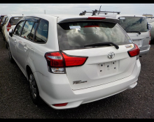 Toyota Corolla Fielder 2016