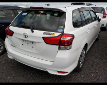 Toyota Corolla Fielder 2016