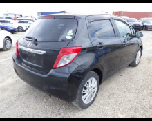 Toyota Vitz 2013