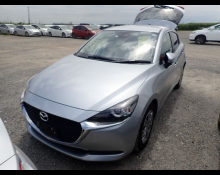 Mazda Mazda2 2021
